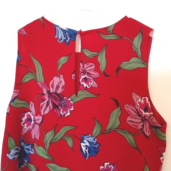 C & E Sleeveless Blouse with Jewel Neckline - Picture 6 of 8